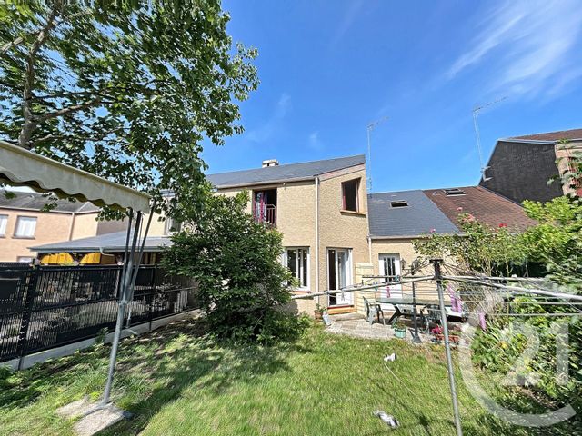 Afficher la photo en grand maison à vendre - 5 pièces - 94.97 m2 - LA CHAPELLE ST MESMIN - 45 - CENTRE - Century 21 Help'Immo