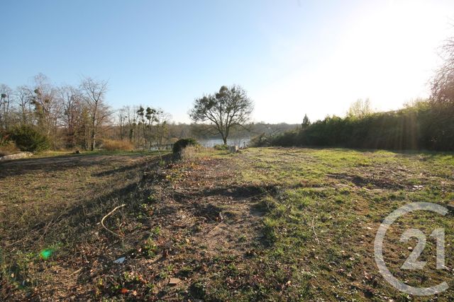 Afficher la photo en grand terrain à vendre - 6551.0 m2 - ST AY - 45 - CENTRE - Century 21 Help'Immo