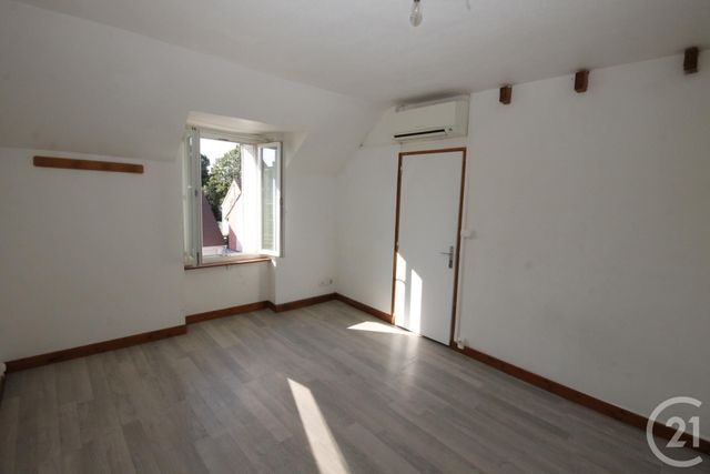 Afficher la photo en grand immeuble à vendre - 155.0 m2 - CHAINGY - 45 - CENTRE - Century 21 Help'Immo