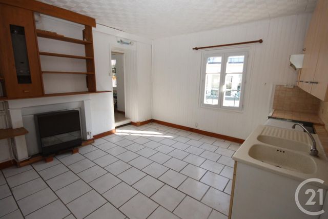 Afficher la photo en grand immeuble à vendre - 155.0 m2 - CHAINGY - 45 - CENTRE - Century 21 Help'Immo
