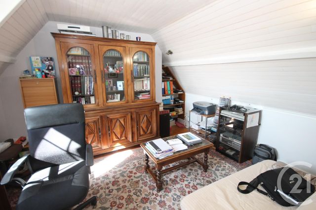 maison à vendre - 5 pièces - 135.61 m2 - LA CHAPELLE ST MESMIN - 45 - CENTRE - Century 21 Help'Immo maison à vendre - 5 pièces - 135.61 m2 - LA CHAPELLE ST MESMIN - 45 - CENTRE - Century 21 Help'Immo