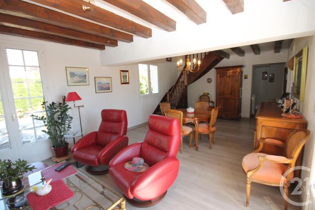 maison à vendre - 5 pièces - 135.61 m2 - LA CHAPELLE ST MESMIN - 45 - CENTRE - Century 21 Help'Immo maison à vendre - 5 pièces - 135.61 m2 - LA CHAPELLE ST MESMIN - 45 - CENTRE - Century 21 Help'Immo