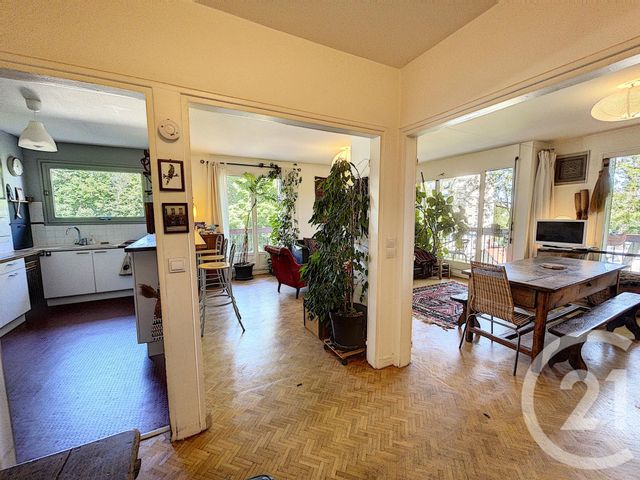 Appartement F4 à vendre - 4 pièces - 86.3 m2 - ORLEANS - 45 - CENTRE - Century 21 Help'Immo Appartement F4 à vendre - 4 pièces - 86.3 m2 - ORLEANS - 45 - CENTRE - Century 21 Help'Immo