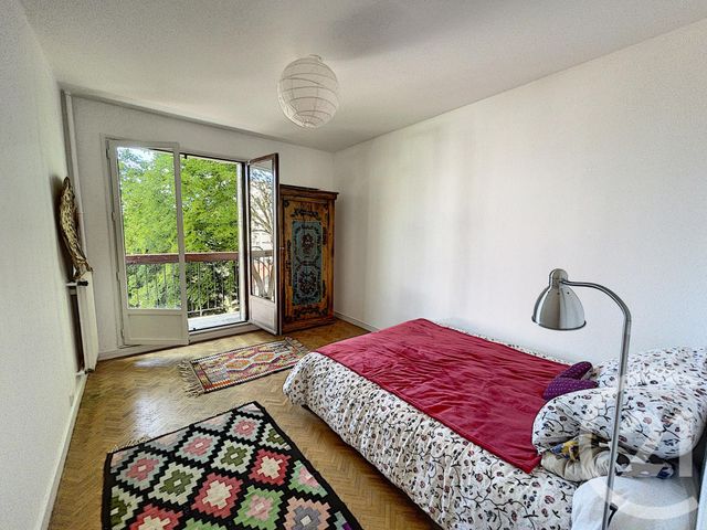 Appartement F4 à vendre - 4 pièces - 86.3 m2 - ORLEANS - 45 - CENTRE - Century 21 Help'Immo Appartement F4 à vendre - 4 pièces - 86.3 m2 - ORLEANS - 45 - CENTRE - Century 21 Help'Immo