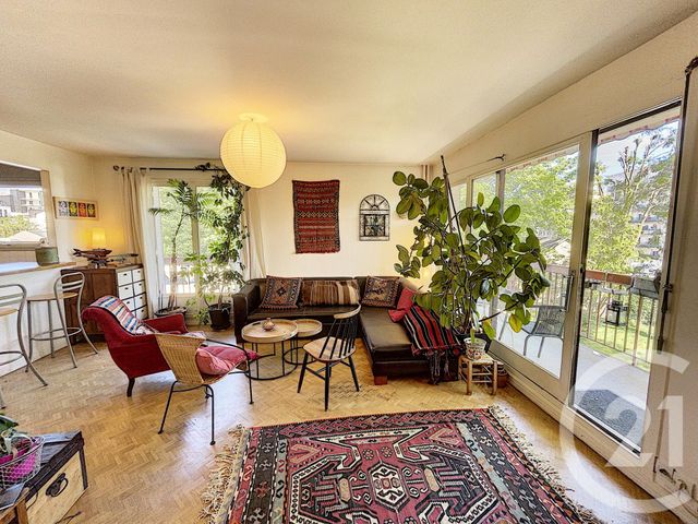 Appartement F4 à vendre - 4 pièces - 86.3 m2 - ORLEANS - 45 - CENTRE - Century 21 Help'Immo Appartement F4 à vendre - 4 pièces - 86.3 m2 - ORLEANS - 45 - CENTRE - Century 21 Help'Immo