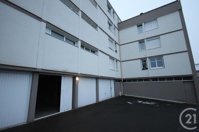 Afficher la photo en grand Appartement F3 à vendre - 3 pièces - 60.11 m2 - ST JEAN DE LA RUELLE - 45 - CENTRE - Century 21 Help'Immo