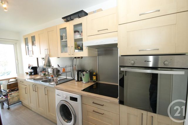Appartement F2 à vendre - 2 pièces - 58.45 m2 - ORLEANS - 45 - CENTRE - Century 21 Help'Immo
