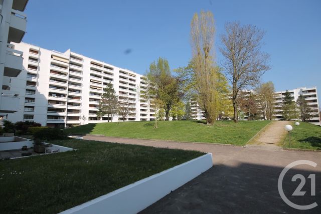 Appartement F2 à vendre - 2 pièces - 58.45 m2 - ORLEANS - 45 - CENTRE - Century 21 Help'Immo