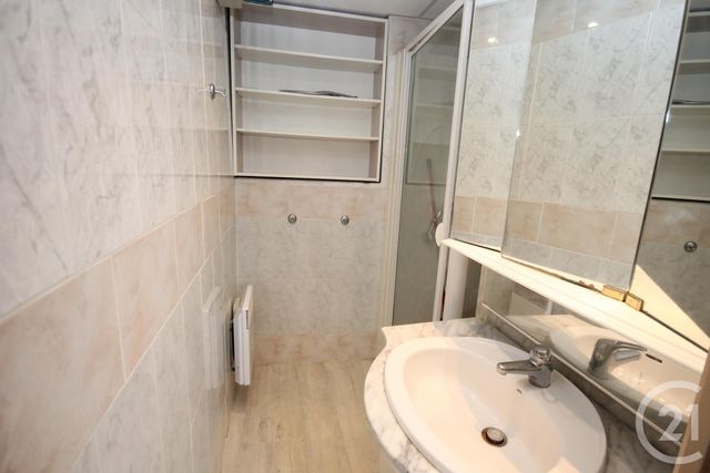 appartement à louer - 2 pièces - 35.72 m2 - LA CHAPELLE ST MESMIN - 45 - CENTRE - Century 21 Help'Immo appartement à louer - 2 pièces - 35.72 m2 - LA CHAPELLE ST MESMIN - 45 - CENTRE - Century 21 Help'Immo