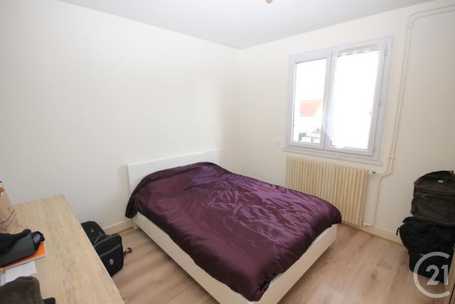 Appartement F3 à vendre - 3 pièces - 61.79 m2 - ST JEAN DE LA RUELLE - 45 - CENTRE - Century 21 Help'Immo Appartement F3 à vendre - 3 pièces - 61.79 m2 - ST JEAN DE LA RUELLE - 45 - CENTRE - Century 21 Help'Immo