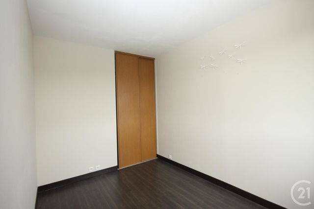 Afficher la photo en grand Appartement F2 à vendre - 2 pièces - 41.0 m2 - ST JEAN DE LA RUELLE - 45 - CENTRE - Century 21 Help'Immo
