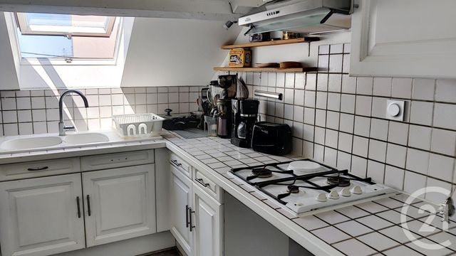 Appartement F5 à vendre - 5 pièces - 77.32 m2 - LA CHAPELLE ST MESMIN - 45 - CENTRE - Century 21 Help'Immo Appartement F5 à vendre - 5 pièces - 77.32 m2 - LA CHAPELLE ST MESMIN - 45 - CENTRE - Century 21 Help'Immo