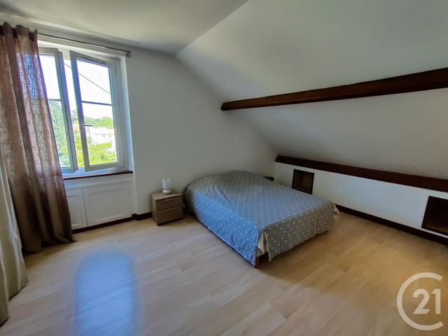 Appartement F5 à vendre - 5 pièces - 77.32 m2 - LA CHAPELLE ST MESMIN - 45 - CENTRE - Century 21 Help'Immo Appartement F5 à vendre - 5 pièces - 77.32 m2 - LA CHAPELLE ST MESMIN - 45 - CENTRE - Century 21 Help'Immo