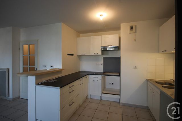 Appartement F4 à vendre - 3 pièces - 73.49 m2 - ORLEANS - 45 - CENTRE - Century 21 Help'Immo Appartement F4 à vendre - 3 pièces - 73.49 m2 - ORLEANS - 45 - CENTRE - Century 21 Help'Immo