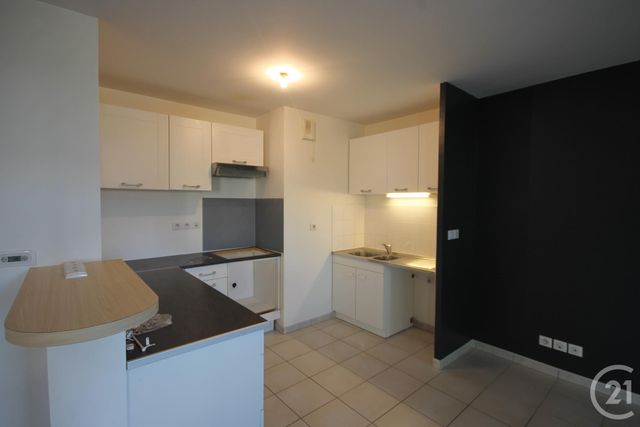 Appartement F4 à vendre - 3 pièces - 73.49 m2 - ORLEANS - 45 - CENTRE - Century 21 Help'Immo Appartement F4 à vendre - 3 pièces - 73.49 m2 - ORLEANS - 45 - CENTRE - Century 21 Help'Immo