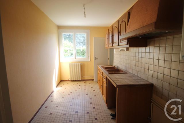 Afficher la photo en grand Appartement F3 à louer - 3 pièces - 61.6 m2 - LA CHAPELLE ST MESMIN - 45 - CENTRE - Century 21 Help'Immo