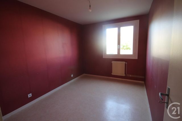 Afficher la photo en grand Appartement F3 à louer - 3 pièces - 61.6 m2 - LA CHAPELLE ST MESMIN - 45 - CENTRE - Century 21 Help'Immo
