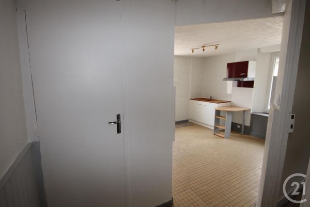 Appartement F2 à louer - 2 pièces - 36.97 m2 - LA CHAPELLE ST MESMIN - 45 - CENTRE - Century 21 Help'Immo Appartement F2 à louer - 2 pièces - 36.97 m2 - LA CHAPELLE ST MESMIN - 45 - CENTRE - Century 21 Help'Immo