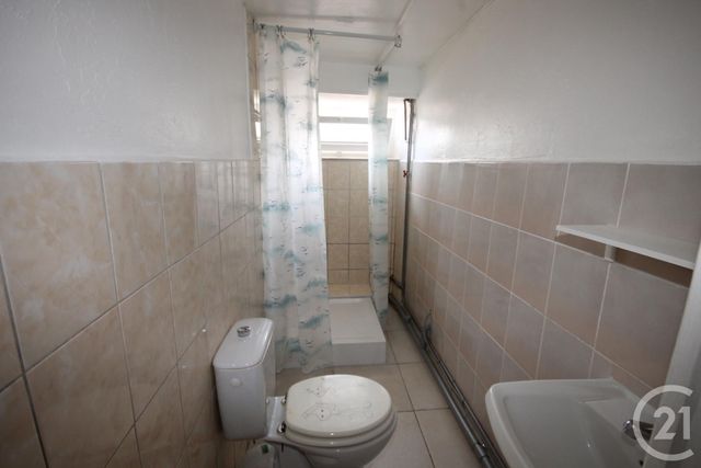 Appartement F2 à louer - 2 pièces - 36.97 m2 - LA CHAPELLE ST MESMIN - 45 - CENTRE - Century 21 Help'Immo Appartement F2 à louer - 2 pièces - 36.97 m2 - LA CHAPELLE ST MESMIN - 45 - CENTRE - Century 21 Help'Immo