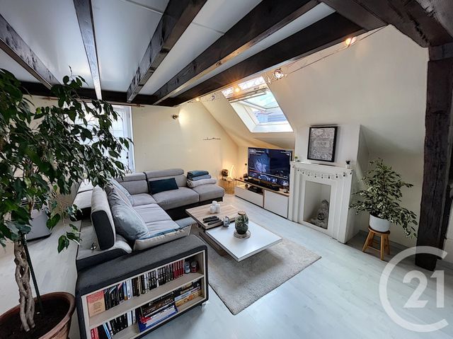 Afficher la photo en grand Appartement T1 à vendre - 1 pièce - 51.52 m2 - ORLEANS - 45 - CENTRE - Century 21 Help'Immo
