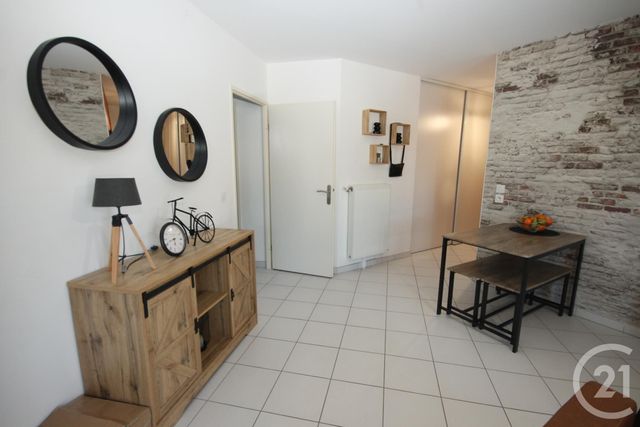 Appartement F3 à vendre - 3 pièces - 58.95 m2 - LA CHAPELLE ST MESMIN - 45 - CENTRE - Century 21 Help'Immo