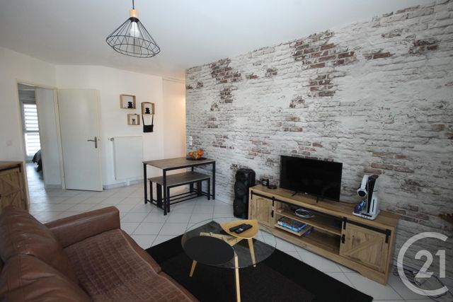 Appartement F3 à vendre - 3 pièces - 58.95 m2 - LA CHAPELLE ST MESMIN - 45 - CENTRE - Century 21 Help'Immo