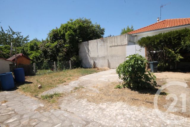 maison à vendre - 4 pièces - 87.79 m2 - ST JEAN DE LA RUELLE - 45 - CENTRE - Century 21 Help'Immo