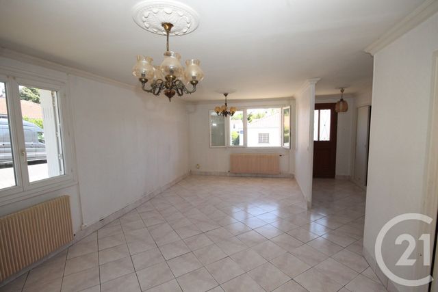 maison à vendre - 4 pièces - 87.79 m2 - ST JEAN DE LA RUELLE - 45 - CENTRE - Century 21 Help'Immo
