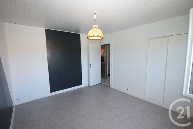 maison à vendre - 4 pièces - 87.79 m2 - ST JEAN DE LA RUELLE - 45 - CENTRE - Century 21 Help'Immo