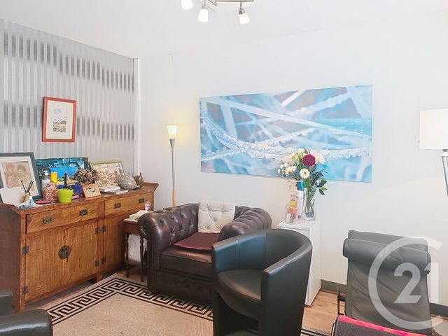 Appartement F2 à vendre - 3 pièces - 42.82 m2 - ORLEANS - 45 - CENTRE - Century 21 Help'Immo