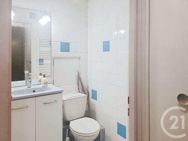 Appartement F2 à vendre - 3 pièces - 42.82 m2 - ORLEANS - 45 - CENTRE - Century 21 Help'Immo