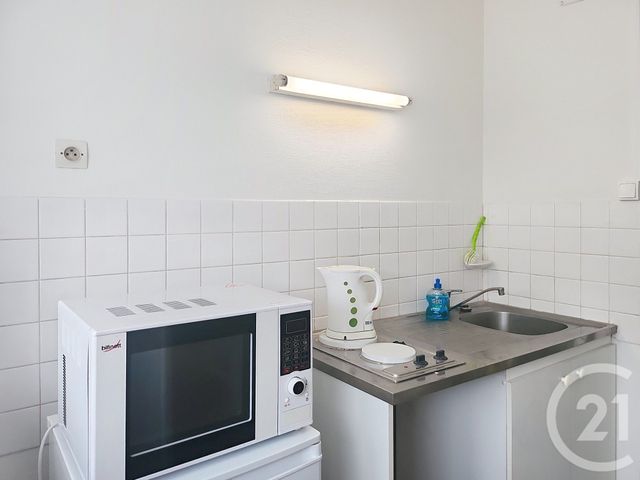 Appartement F2 à vendre - 3 pièces - 42.82 m2 - ORLEANS - 45 - CENTRE - Century 21 Help'Immo