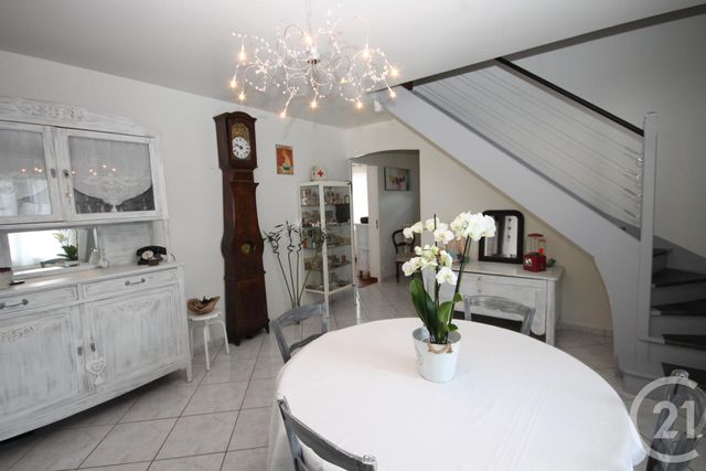 Afficher la photo en grand maison à vendre - 6 pièces - 149.42 m2 - LA CHAPELLE ST MESMIN - 45 - CENTRE - Century 21 Help'Immo