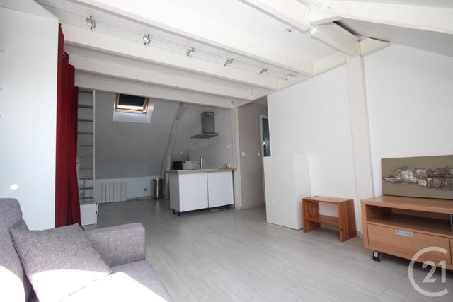 Appartement F1 à vendre - 1 pièce - 24.42 m2 - FLEURY LES AUBRAIS - 45 - CENTRE - Century 21 Help'Immo