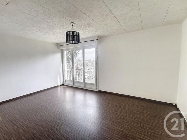 Appartement F2 à louer - 2 pièces - 51.6 m2 - LA CHAPELLE ST MESMIN - 45 - CENTRE - Century 21 Help'Immo