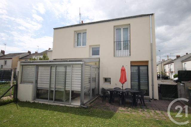 maison à vendre - 6 pièces - 114.88 m2 - ST JEAN DE LA RUELLE - 45 - CENTRE - Century 21 Help'Immo