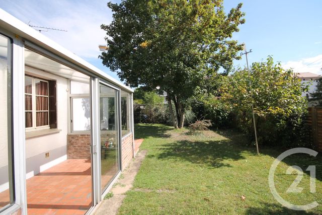 maison à vendre - 4 pièces - 103.87 m2 - ST JEAN DE LA RUELLE - 45 - CENTRE - Century 21 Help'Immo