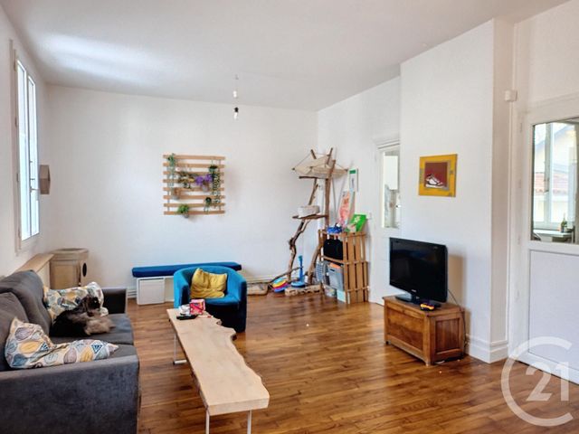 maison à vendre - 4 pièces - 80.65 m2 - ST JEAN DE LA RUELLE - 45 - CENTRE - Century 21 Help'Immo