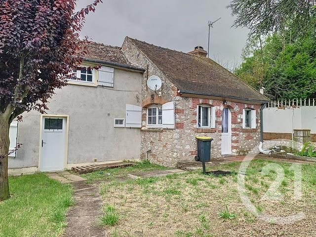 Immeuble à vendre ST AY