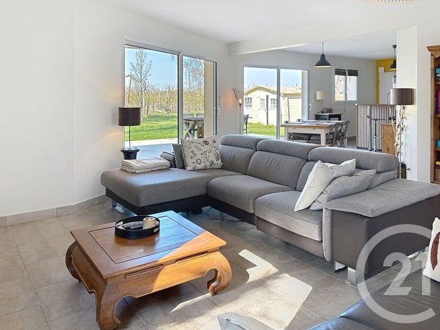 maison à vendre - 5 pièces - 140.53 m2 - ST HILAIRE ST MESMIN - 45 - CENTRE - Century 21 Help'Immo