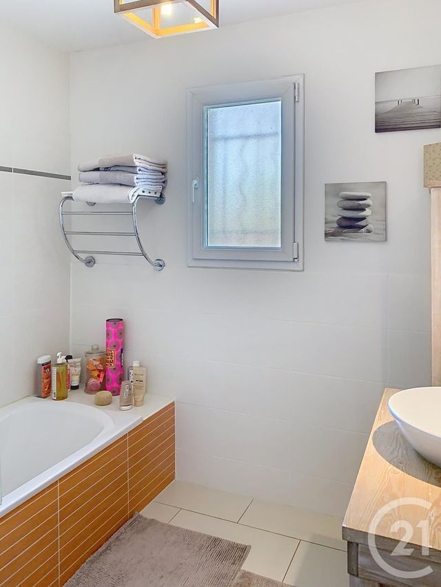 Afficher la photo en grand maison à vendre - 5 pièces - 140.53 m2 - ST HILAIRE ST MESMIN - 45 - CENTRE - Century 21 Help'Immo