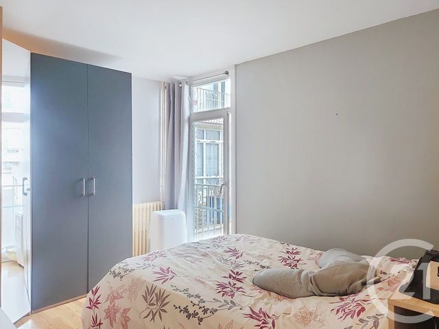 Appartement F3 à vendre - 3 pièces - 59.7 m2 - ST JEAN DE LA RUELLE - 45 - CENTRE - Century 21 Help'Immo