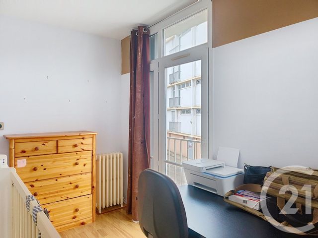 Appartement F3 à vendre - 3 pièces - 59.7 m2 - ST JEAN DE LA RUELLE - 45 - CENTRE - Century 21 Help'Immo