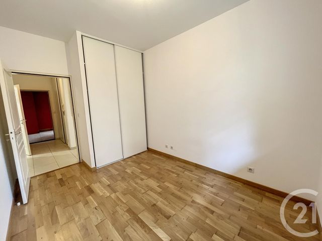 Appartement F3 à vendre - 3 pièces - 58.84 m2 - ORLEANS - 45 - CENTRE - Century 21 Help'Immo