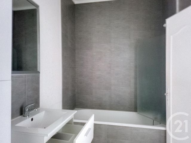 Appartement F3 bis à vendre - 3 pièces - 74.44 m2 - CERCOTTES - 45 - CENTRE - Century 21 Help'Immo