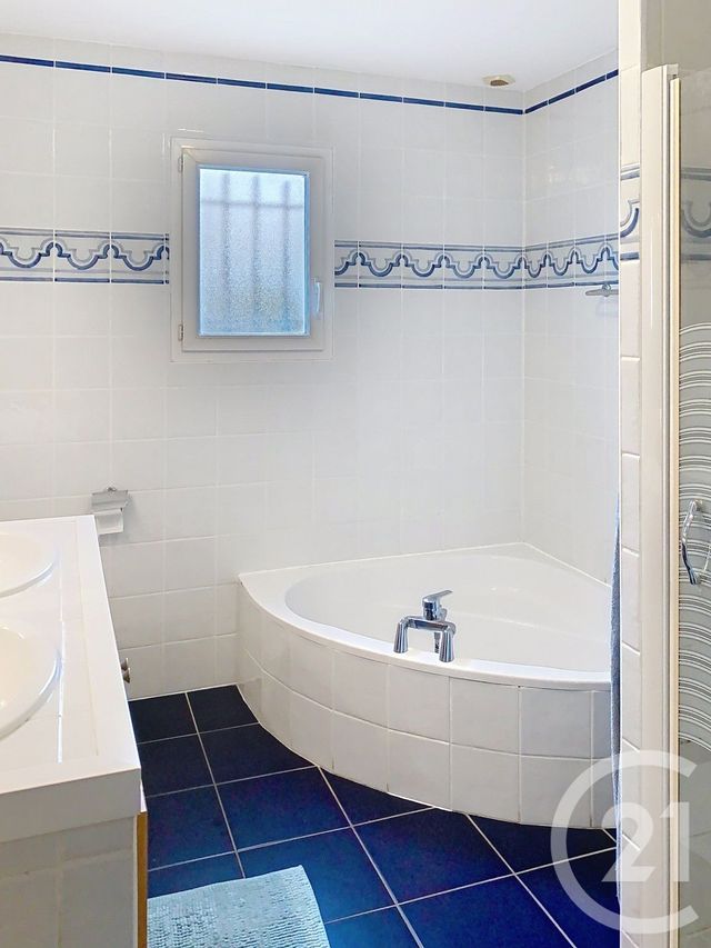 maison à vendre - 8 pièces - 209.87 m2 - LA CHAPELLE ST MESMIN - 45 - CENTRE - Century 21 Help'Immo