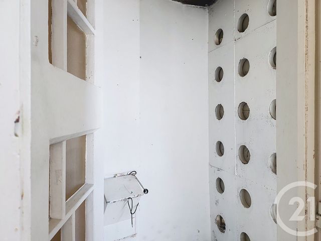 Appartement F2 à vendre - 2 pièces - 41.56 m2 - ST JEAN DE LA RUELLE - 45 - CENTRE - Century 21 Help'Immo