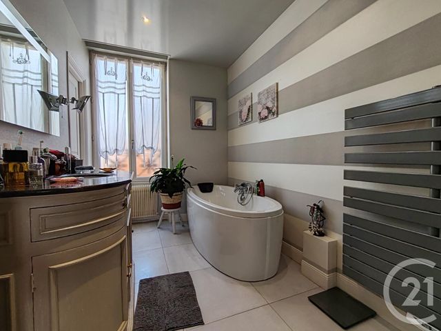 Afficher la photo en grand maison à vendre - 8 pièces - 170.0 m2 - ORLEANS - 45 - CENTRE - Century 21 Help'Immo