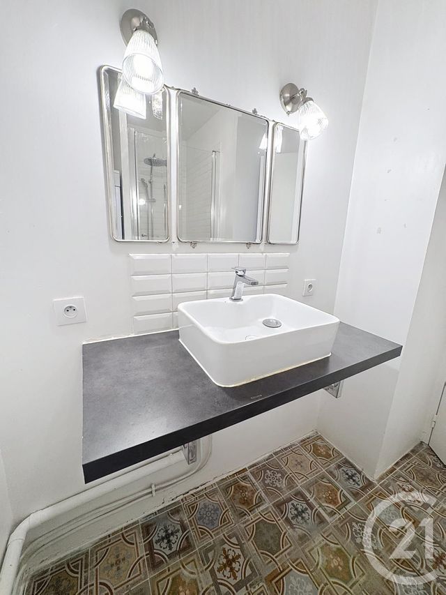 Appartement F4 à vendre - 4 pièces - 87.24 m2 - ORLEANS - 45 - CENTRE - Century 21 Help'Immo