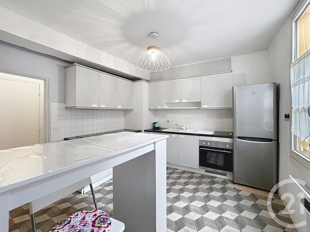 Appartement F4 à vendre - 4 pièces - 87.24 m2 - ORLEANS - 45 - CENTRE - Century 21 Help'Immo